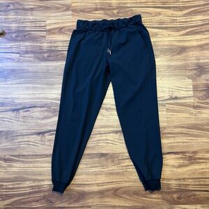 Lululemon Women’s On the Fly Black Jogger Pants